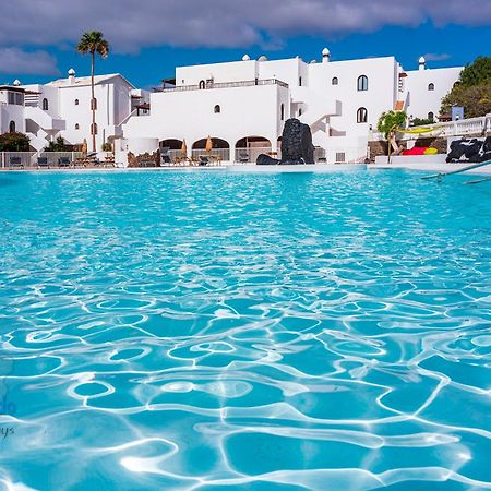 Vivienda Vacacional Rose Costa Teguise Bagian luar foto