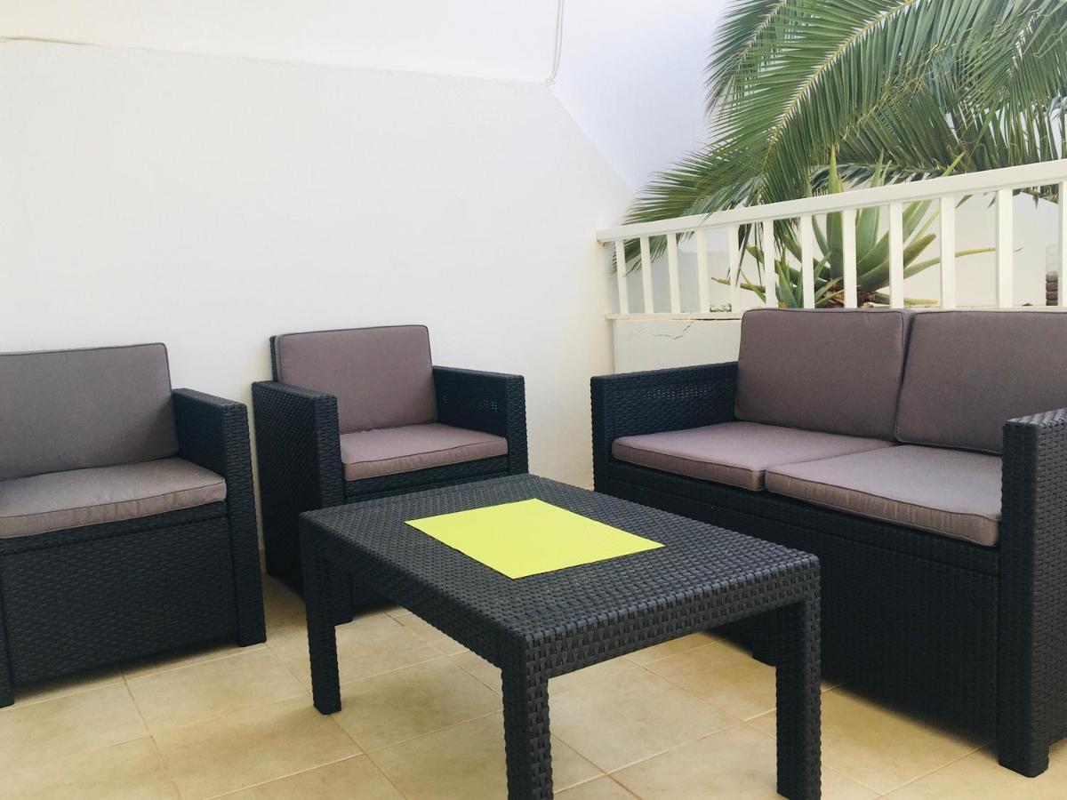 Vivienda Vacacional Rose Costa Teguise Bagian luar foto