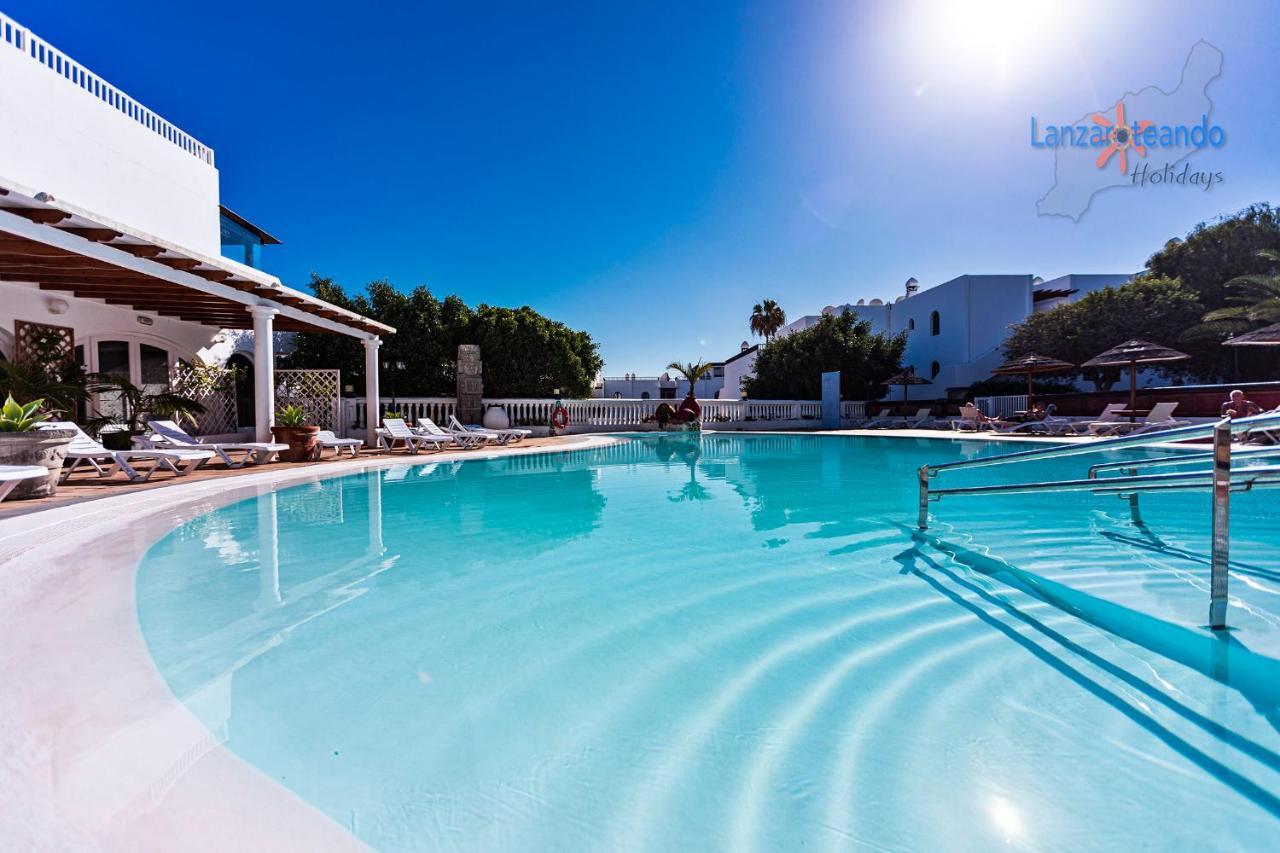 Vivienda Vacacional Rose Costa Teguise Bagian luar foto
