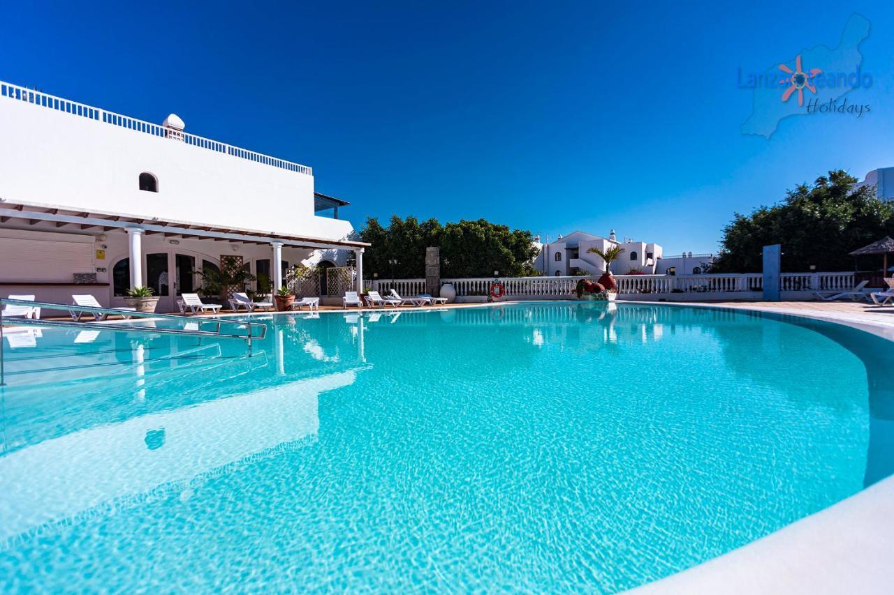 Vivienda Vacacional Rose Costa Teguise Bagian luar foto