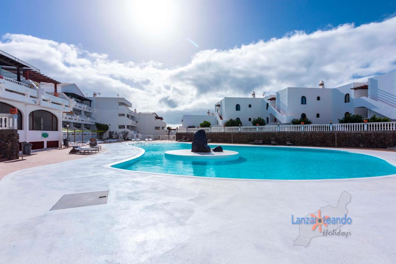 Vivienda Vacacional Rose Costa Teguise Bagian luar foto
