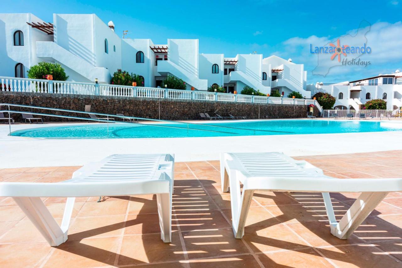 Vivienda Vacacional Rose Costa Teguise Bagian luar foto