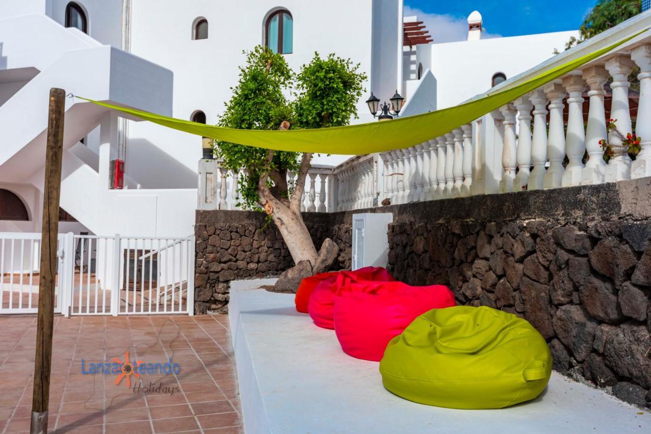 Vivienda Vacacional Rose Costa Teguise Bagian luar foto