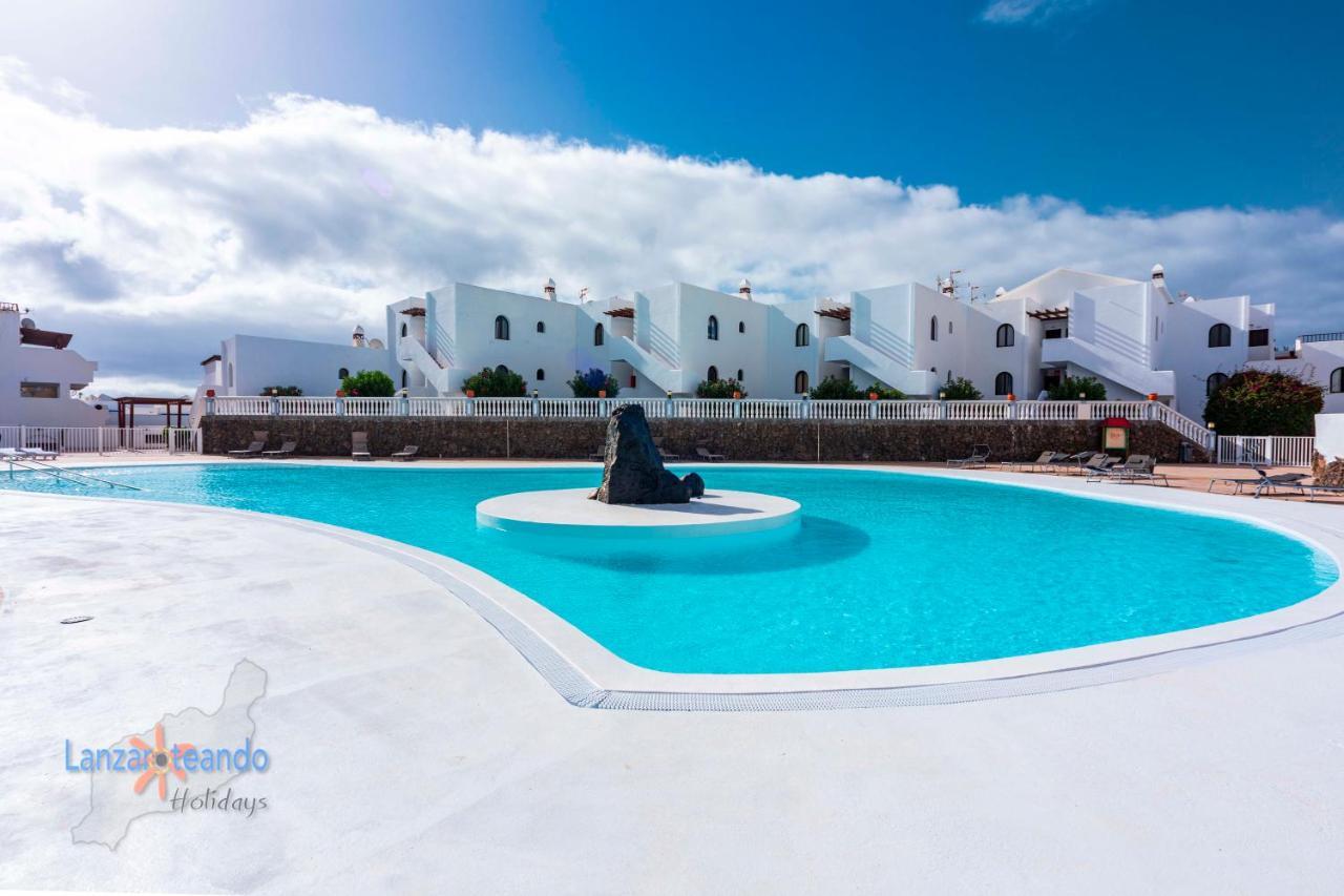 Vivienda Vacacional Rose Costa Teguise Bagian luar foto