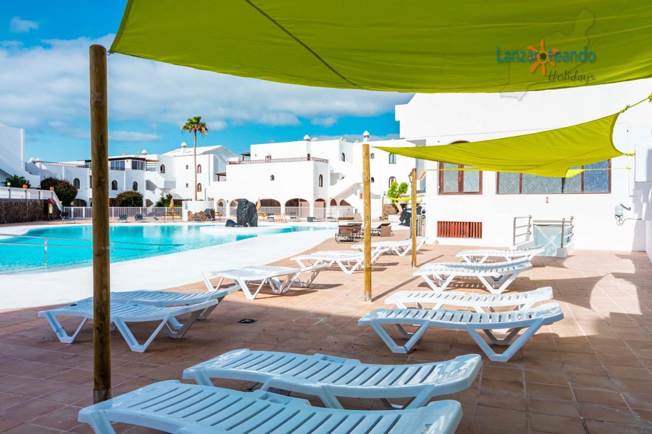 Vivienda Vacacional Rose Costa Teguise Bagian luar foto
