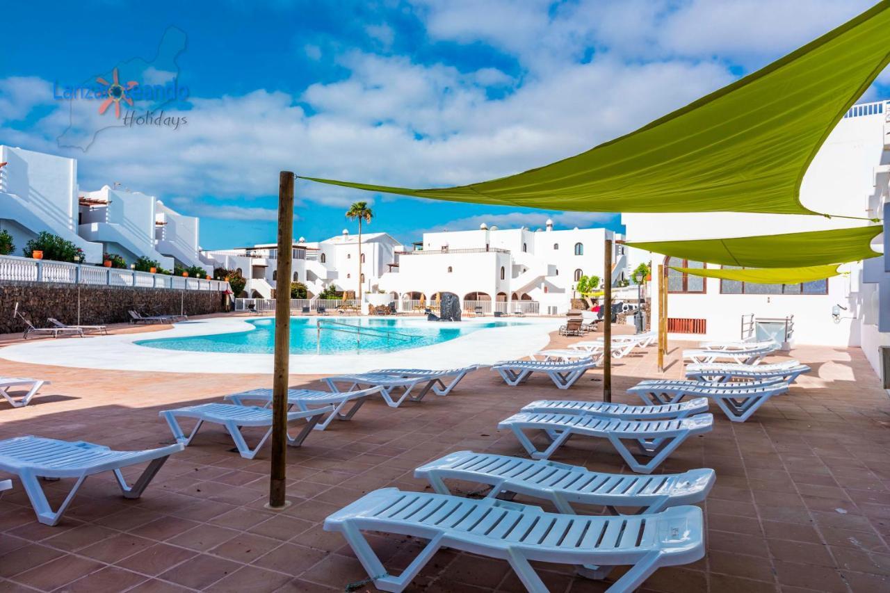 Vivienda Vacacional Rose Costa Teguise Bagian luar foto