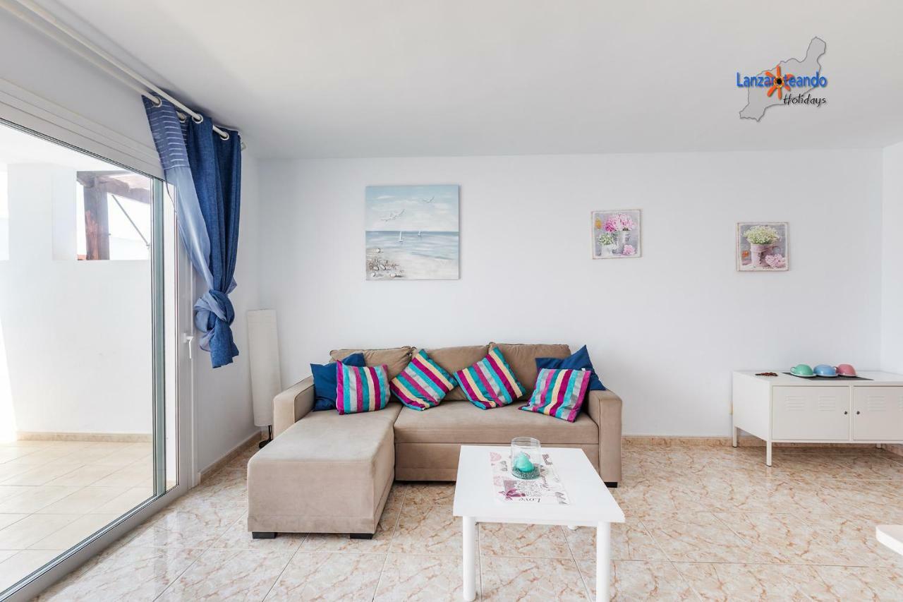 Vivienda Vacacional Rose Costa Teguise Bagian luar foto